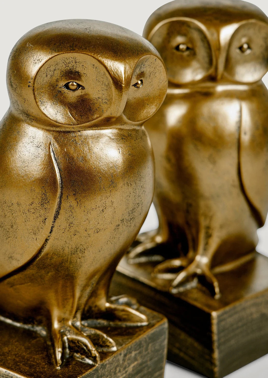 Set of 2 Owl Bookends in Bronze Patina - 8.5"