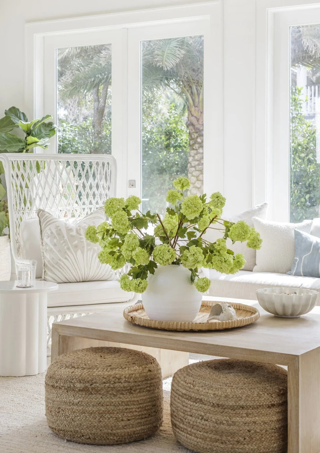 White Concrete Konos Vase - 10.75"