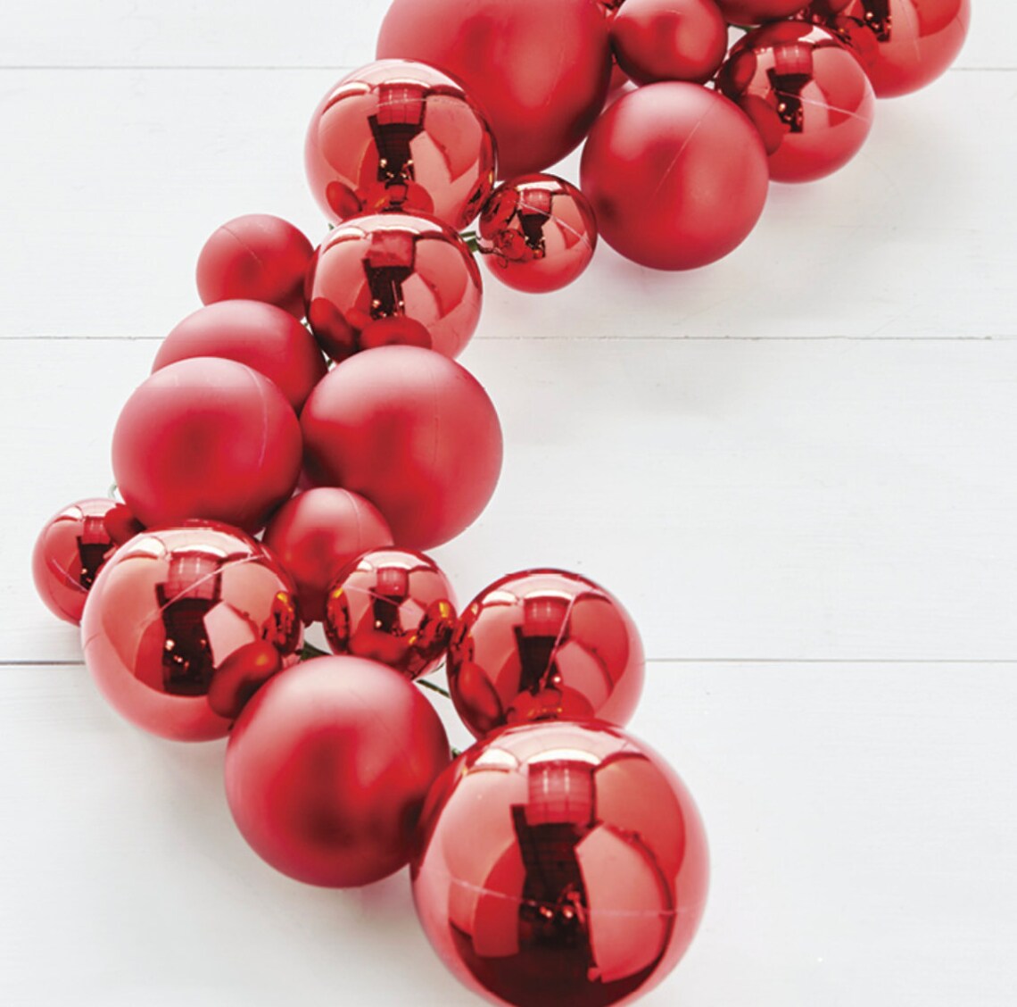 4 FT. Red Ornament Garland