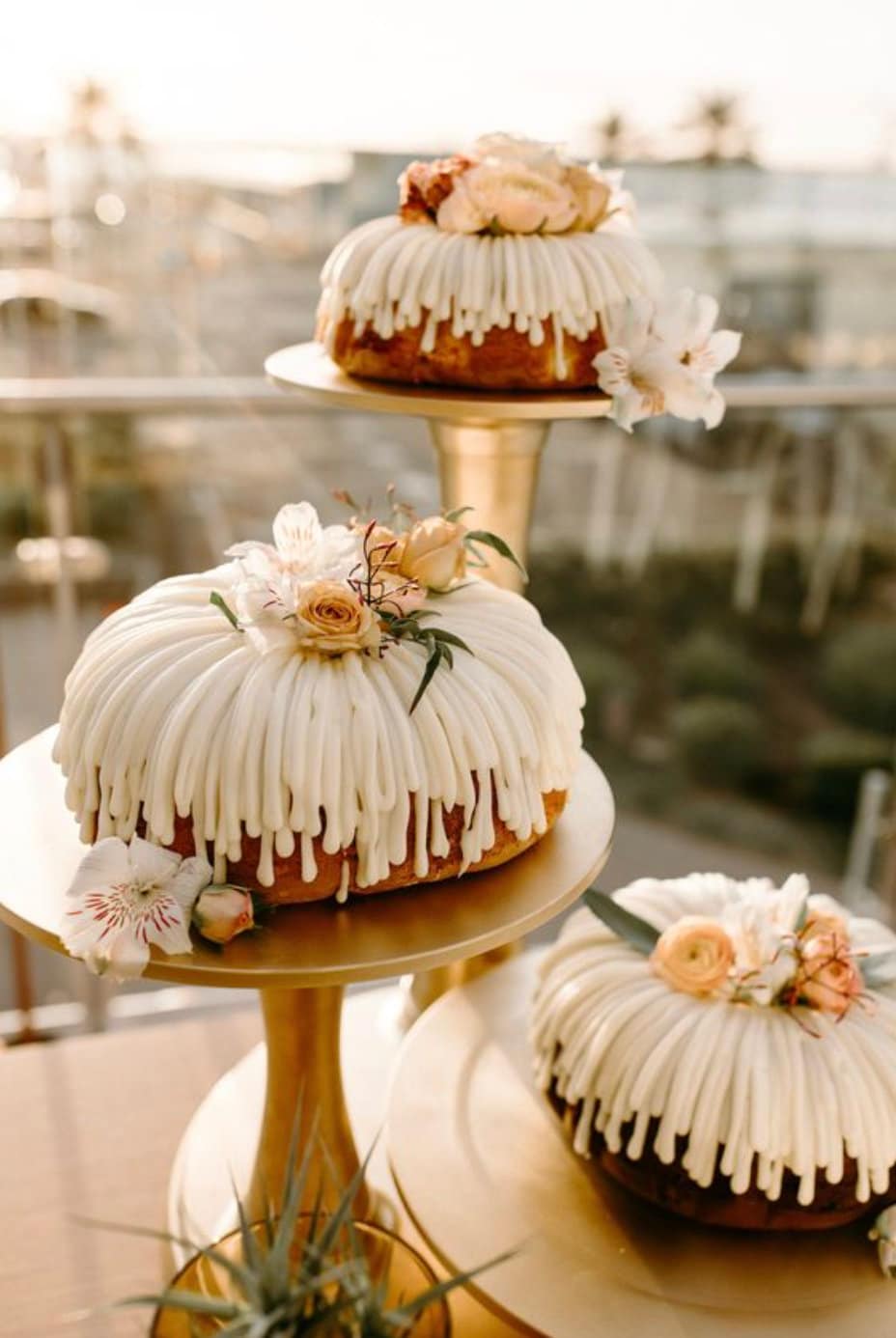 TWO Minimal Gold Metal Round Wedding Cake Stand Dessert Display Riser Cupcake Holder Snack Appetizer Party Decorations Table Geometric